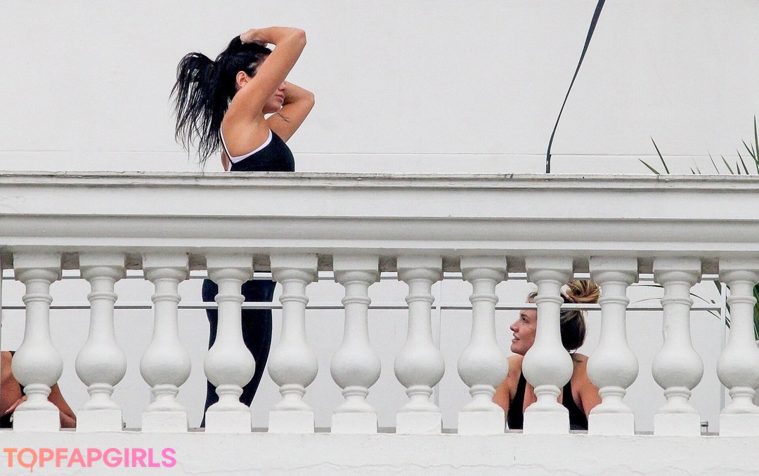 Nacktes geleaktes OnlyFans-Foto von Dua Lipa #1325