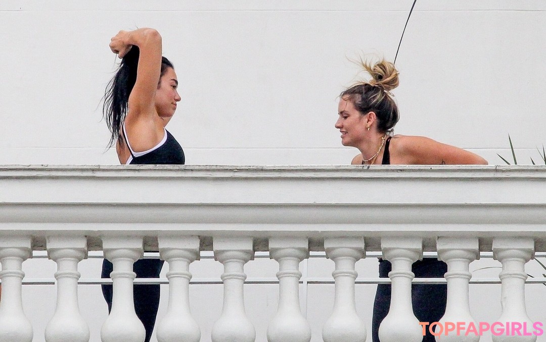 Nacktes geleaktes OnlyFans-Foto von Dua Lipa #1326