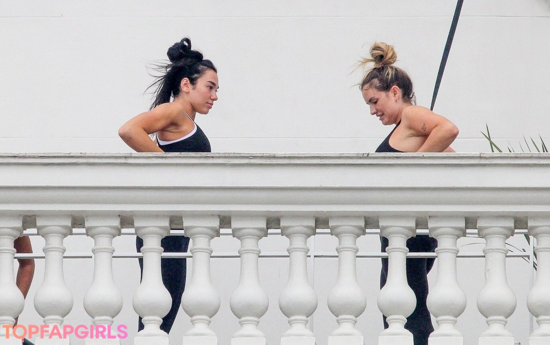 Nacktes geleaktes OnlyFans-Foto von Dua Lipa #1358