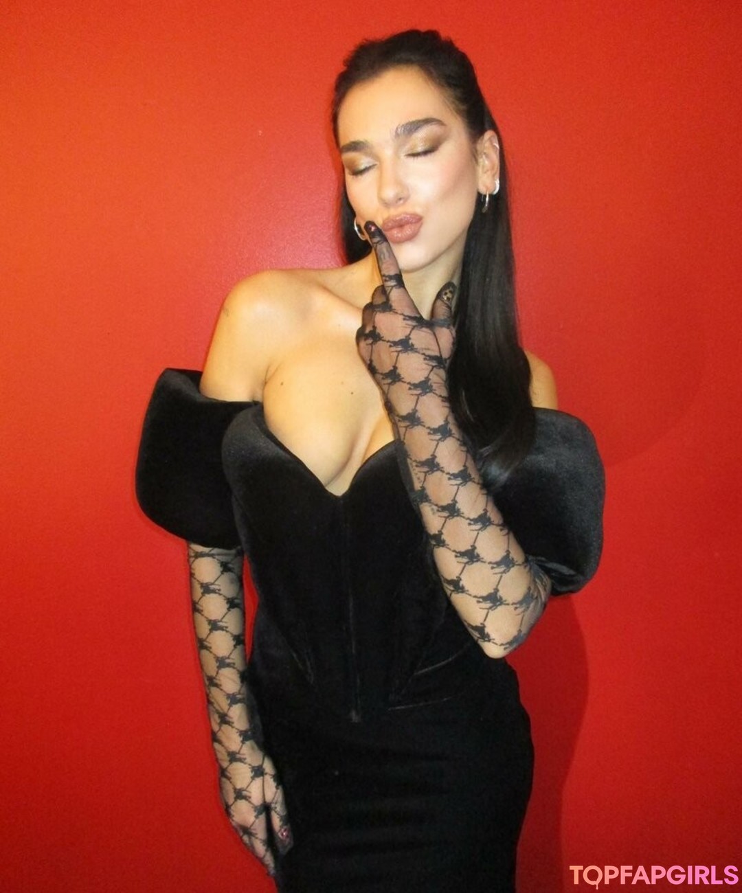Nacktes geleaktes OnlyFans-Foto von Dua Lipa #1429