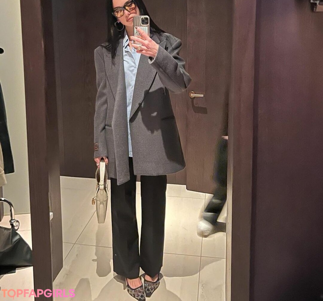 Nacktes geleaktes OnlyFans-Foto von Dua Lipa #1752