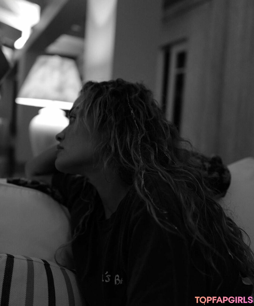 Nacktes geleaktes OnlyFans-Foto von Rita Ora #1185