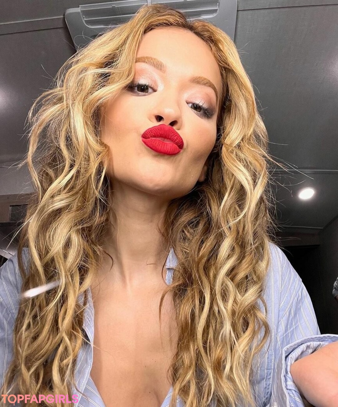 Nacktes geleaktes OnlyFans-Foto von Rita Ora #1353