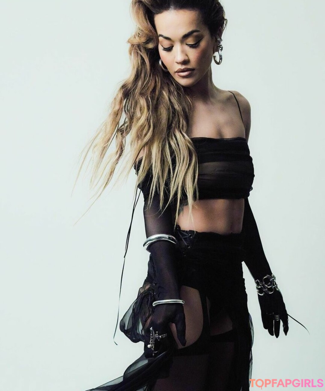 Nacktes geleaktes OnlyFans-Foto von Rita Ora #1399