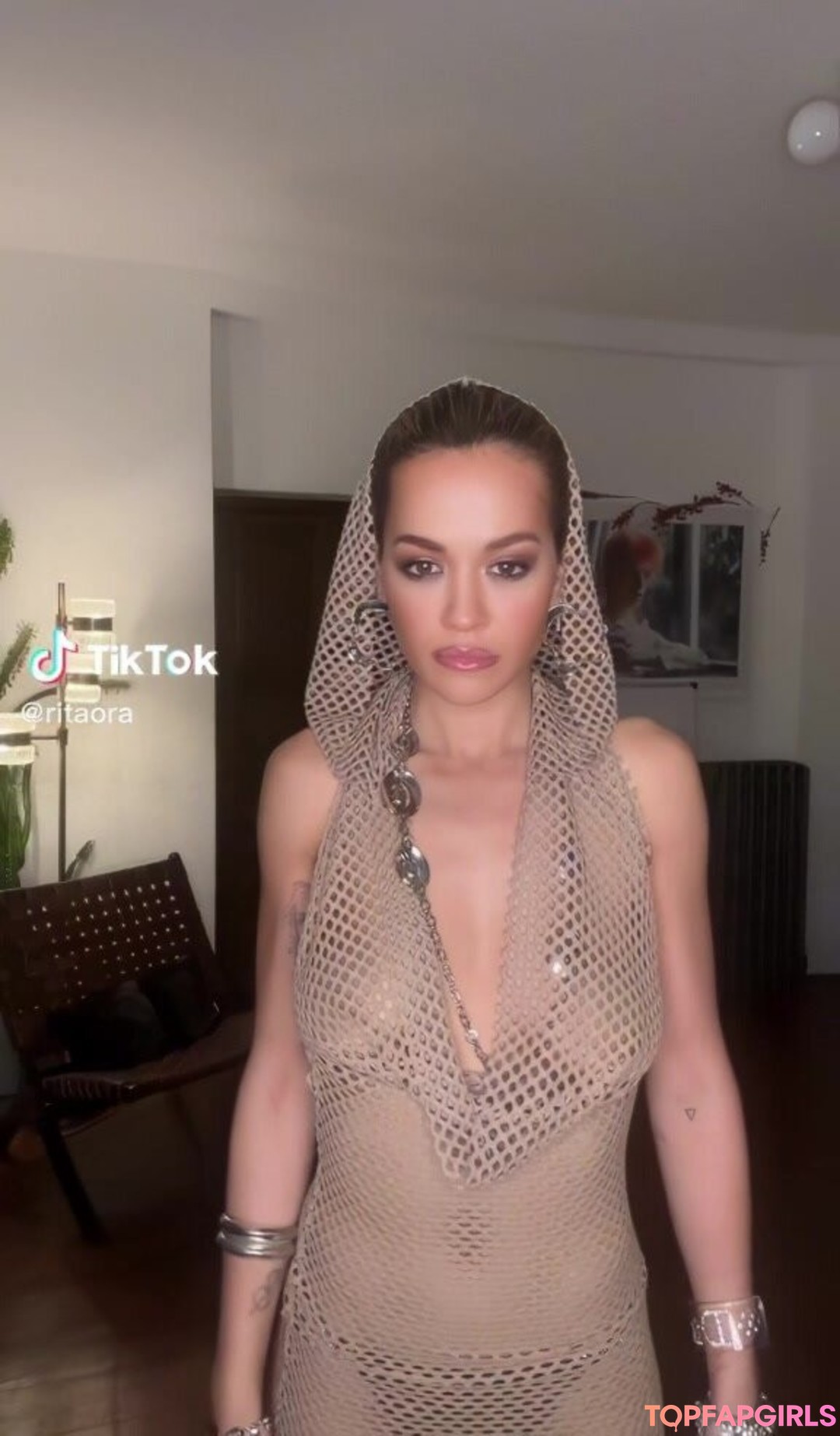 Nacktes geleaktes OnlyFans-Foto von Rita Ora #1434