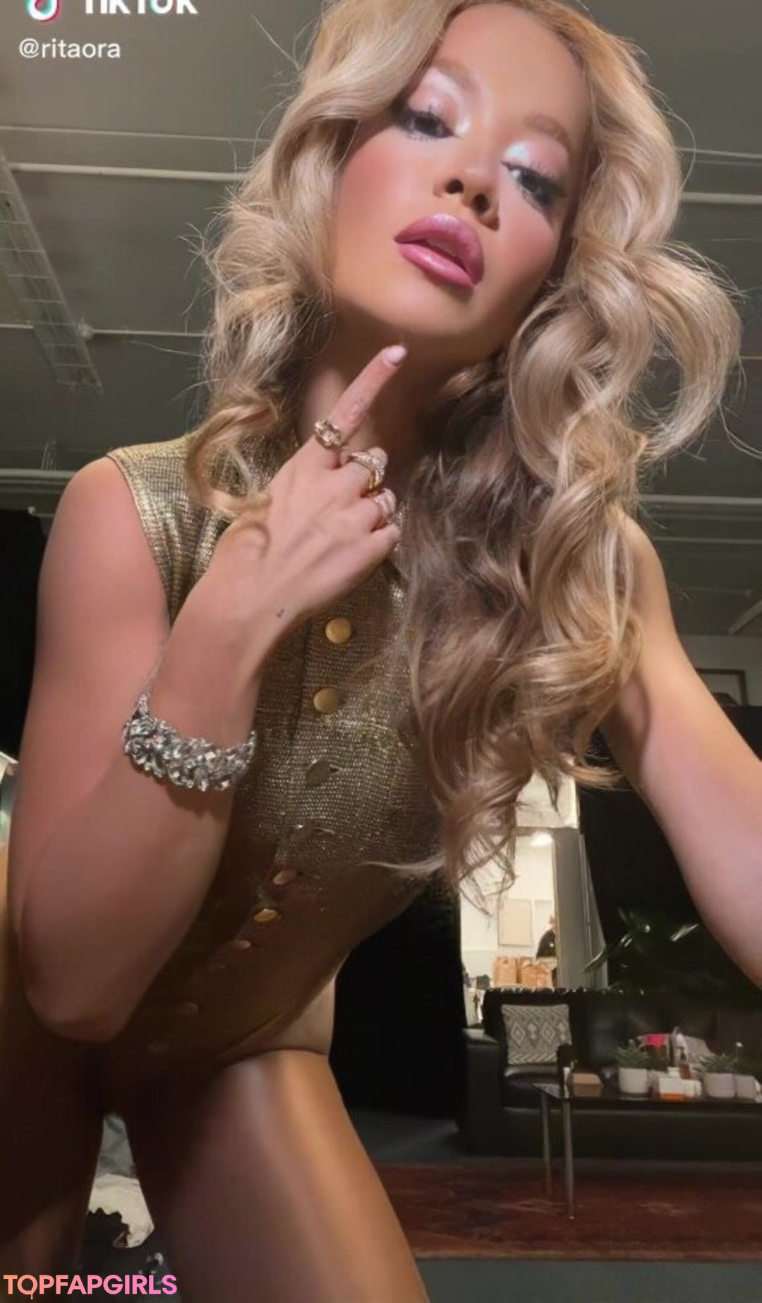 Nacktes geleaktes OnlyFans-Foto von Rita Ora #1435