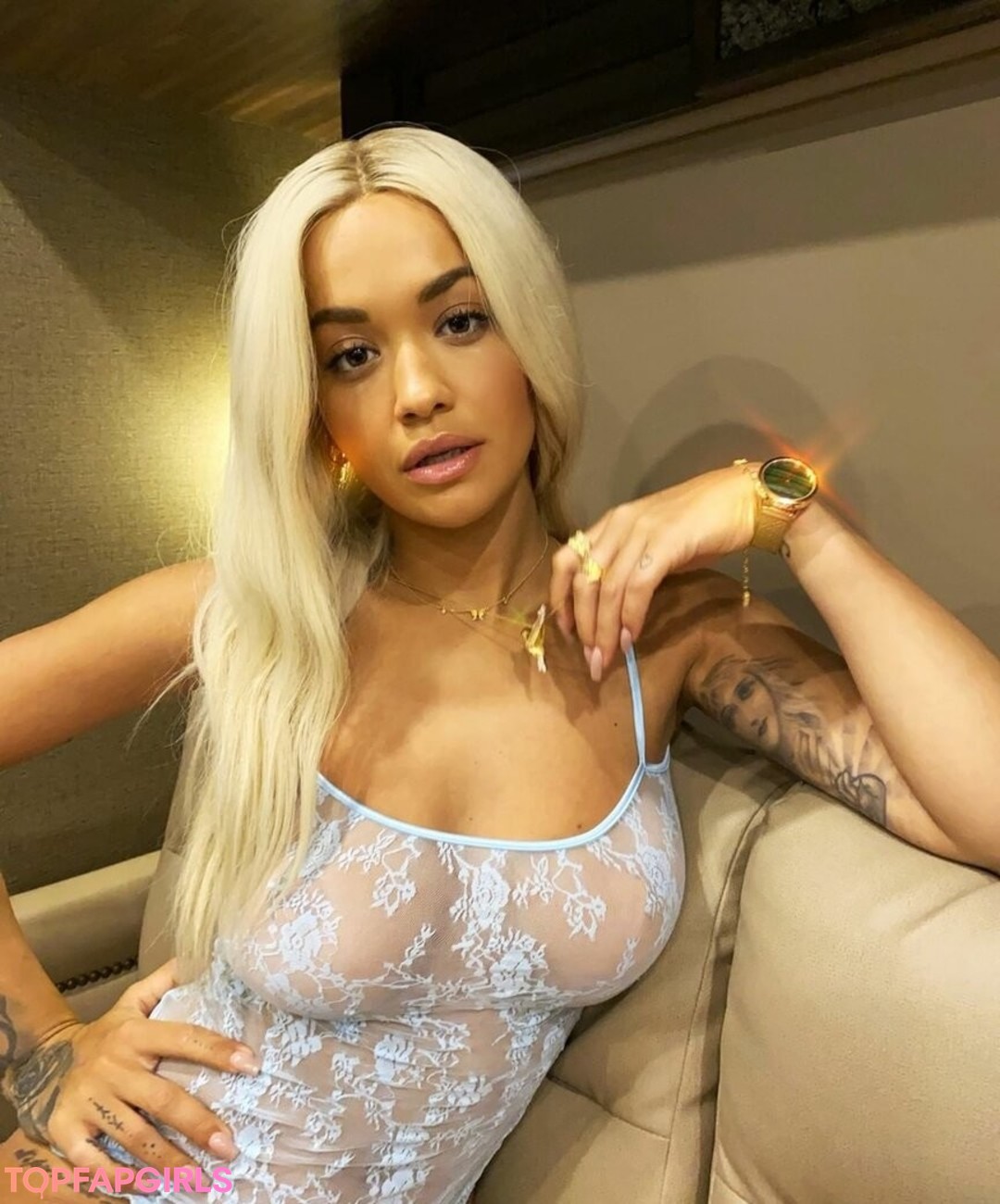 Nacktes geleaktes OnlyFans-Foto von Rita Ora #1510