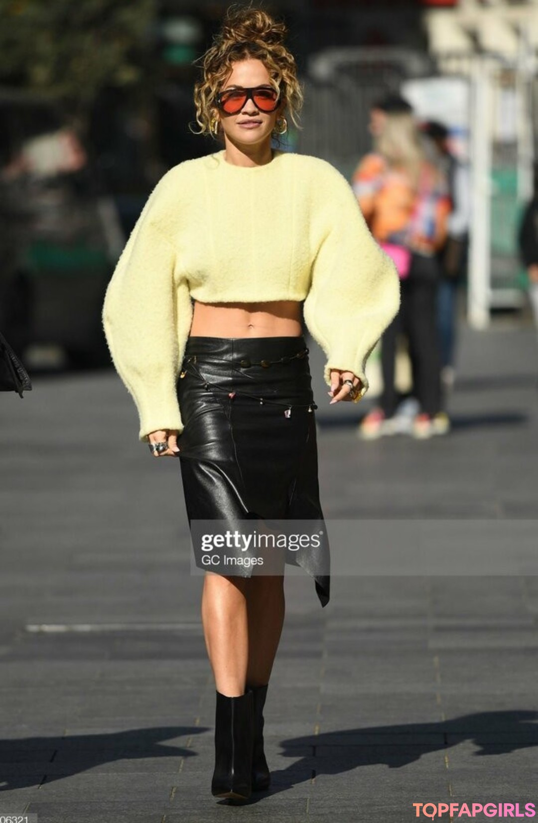 Nacktes geleaktes OnlyFans-Foto von Rita Ora #1524