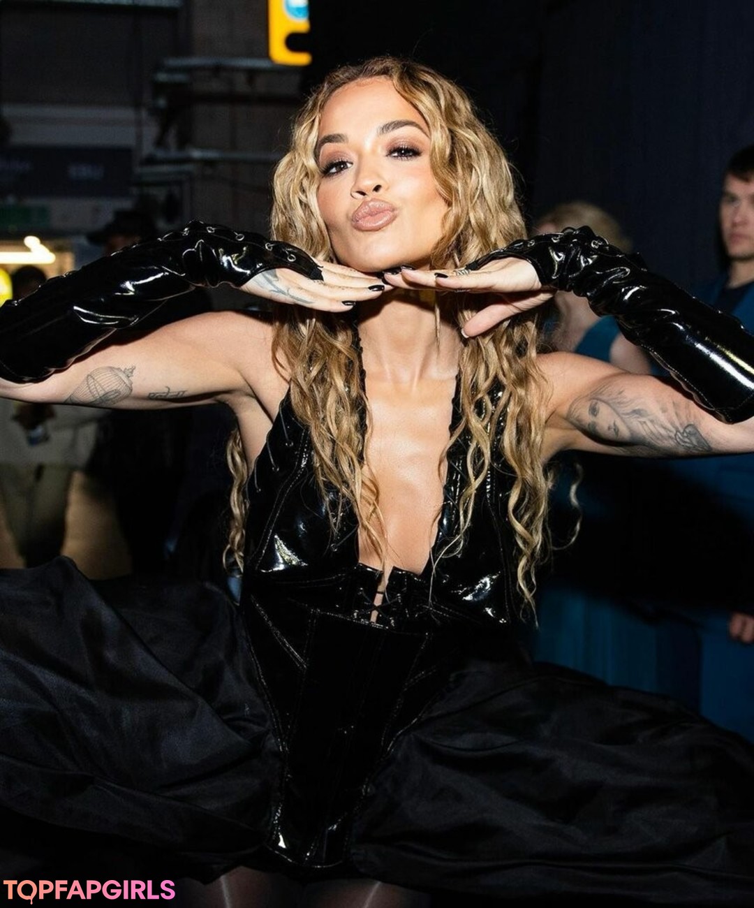 Nacktes geleaktes OnlyFans-Foto von Rita Ora #1586