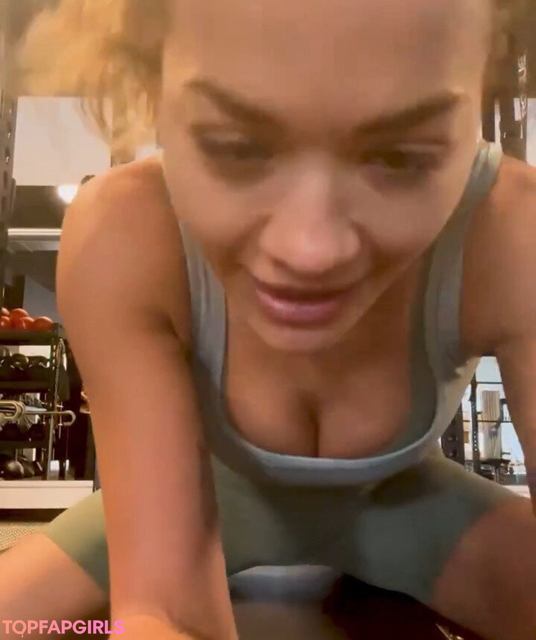 Nacktes geleaktes OnlyFans-Foto von Rita Ora #1625