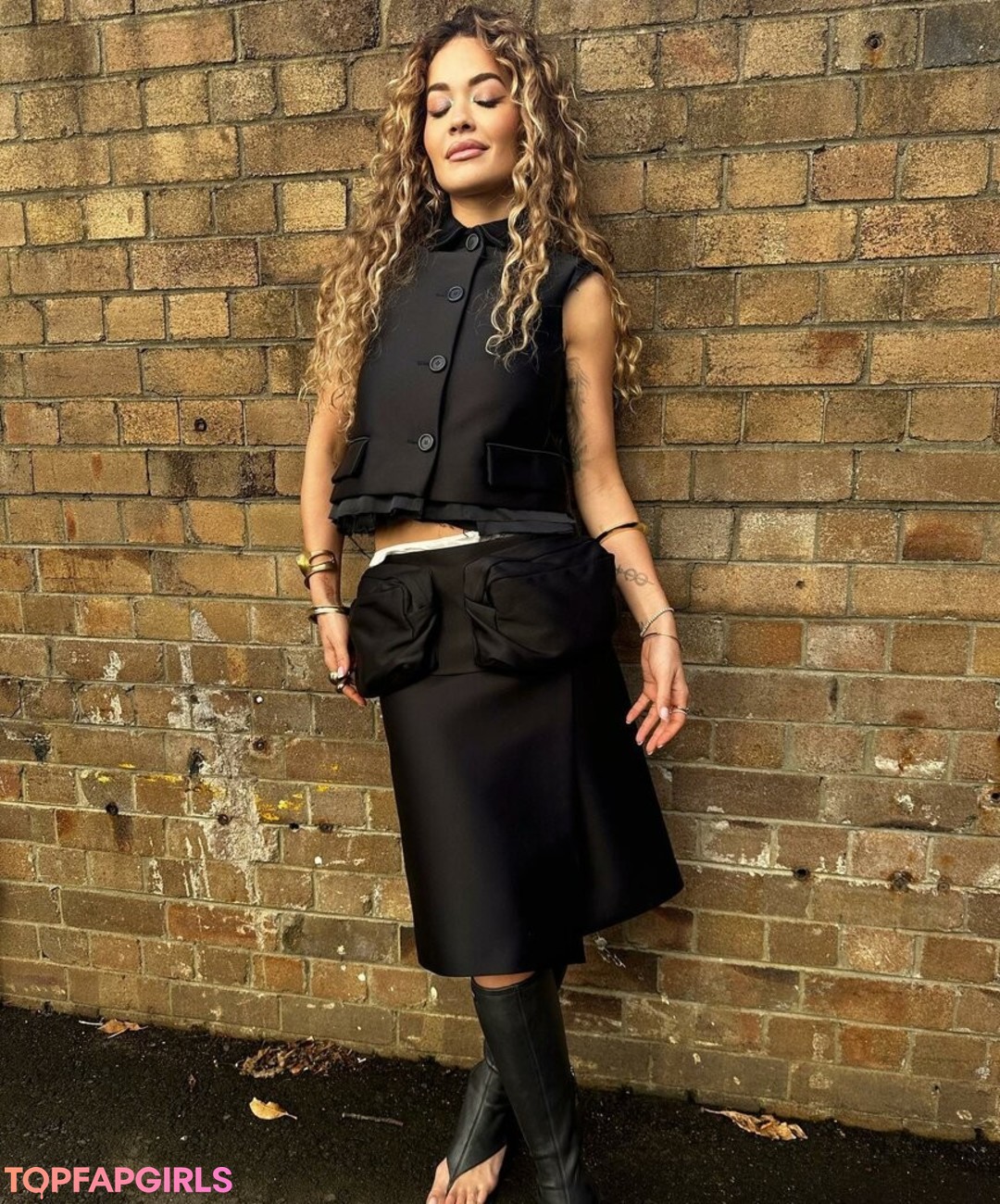 Nacktes geleaktes OnlyFans-Foto von Rita Ora #1672