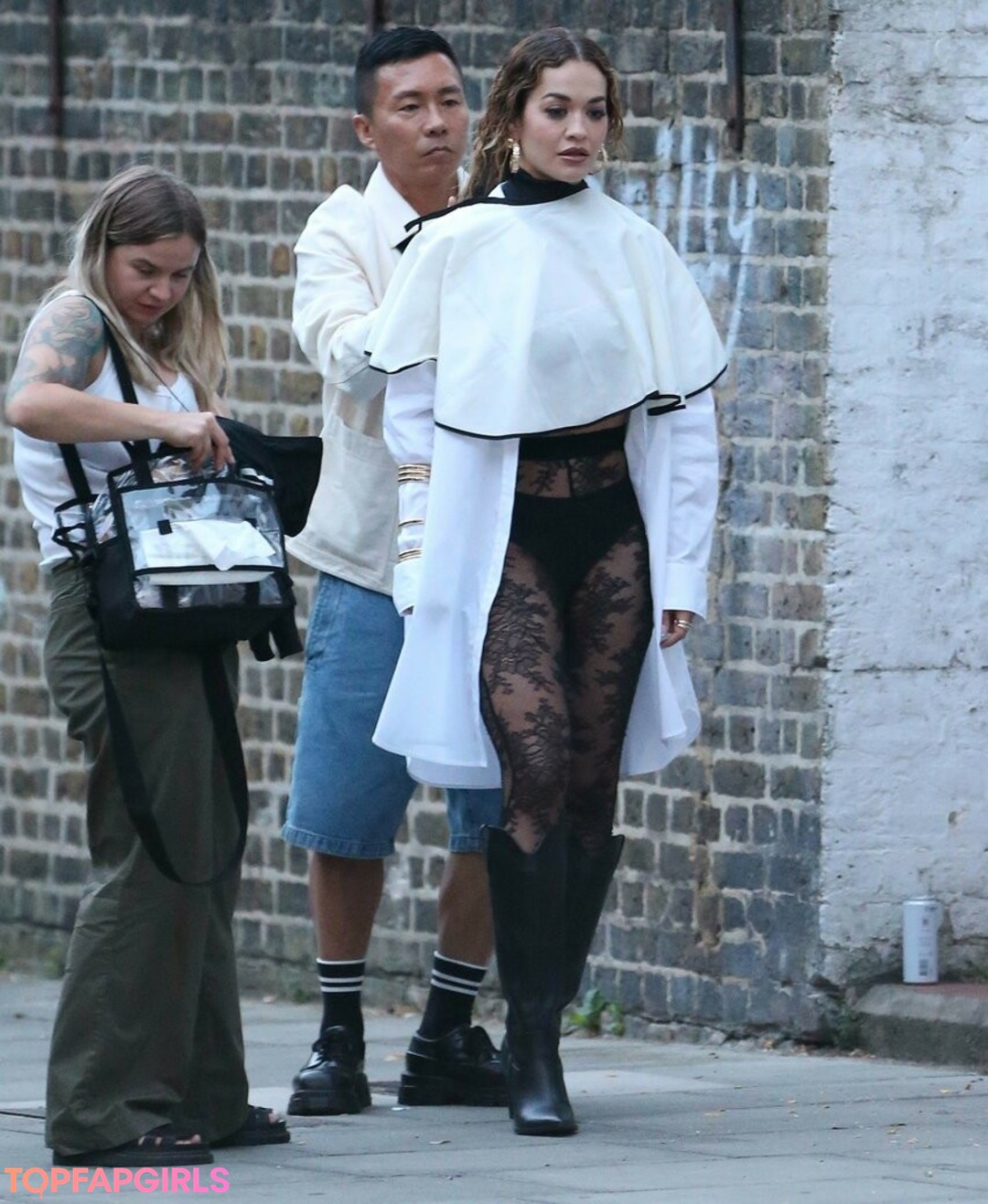 Nacktes geleaktes OnlyFans-Foto von Rita Ora #1754