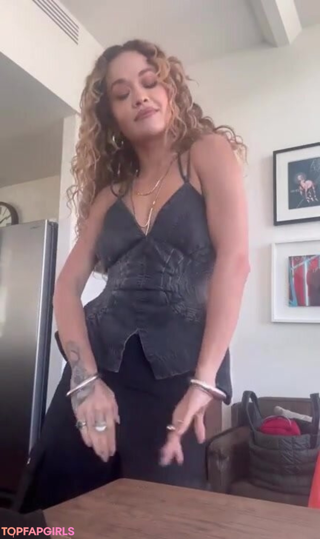 Nacktes geleaktes OnlyFans-Foto von Rita Ora #1789