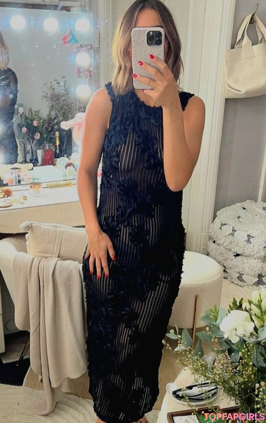 Nacktes geleaktes OnlyFans-Foto von Frankie Bridge #1164