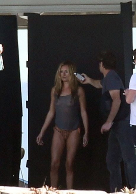 Nacktes geleaktes OnlyFans-Foto von Cat Deeley