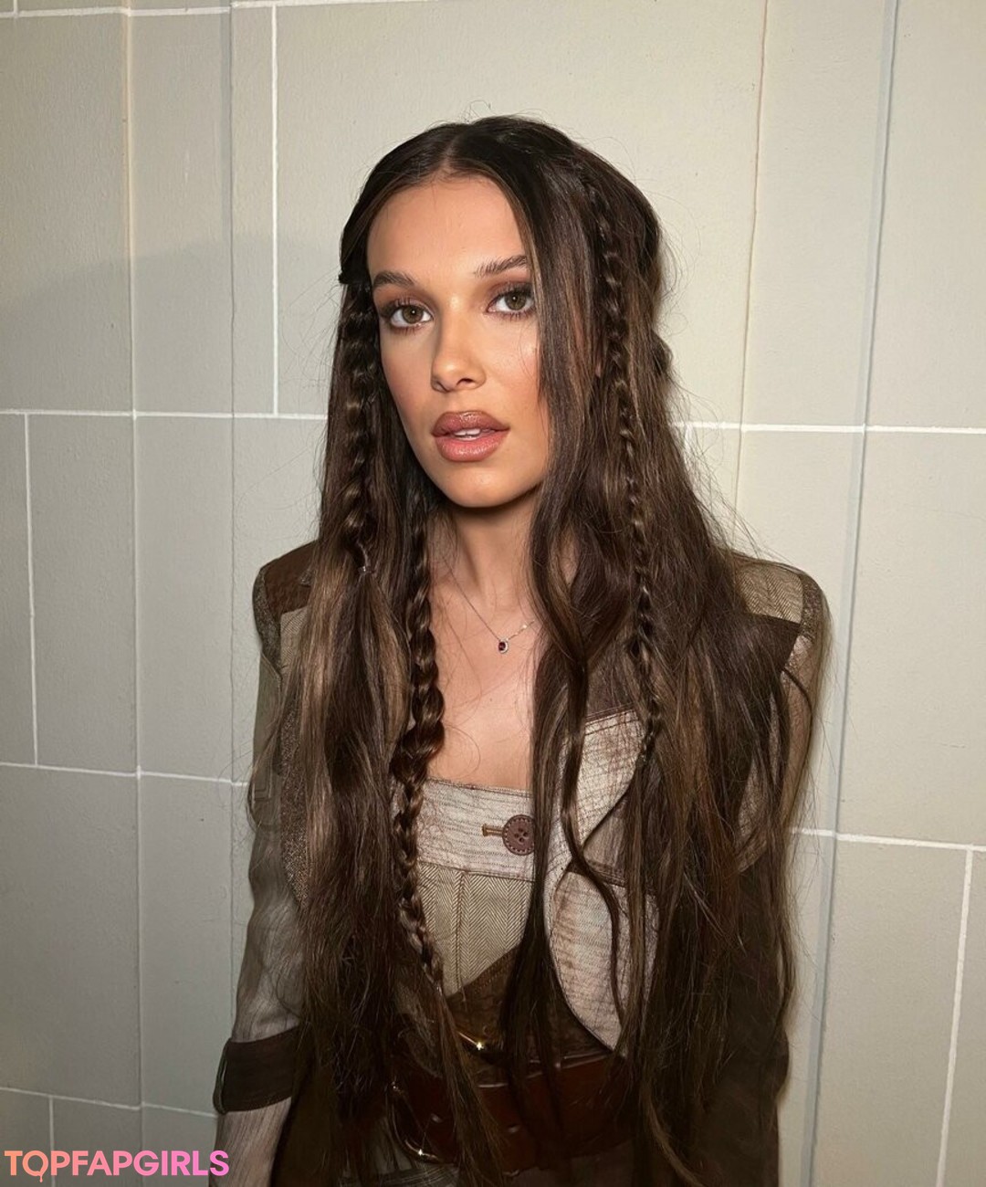 Nacktes geleaktes OnlyFans-Foto von Millie Bobby Brown #1068