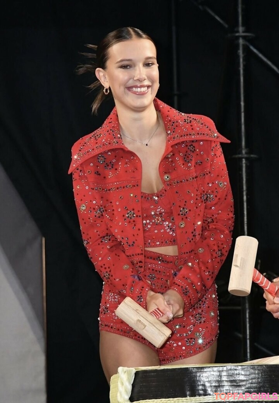Nacktes geleaktes OnlyFans-Foto von Millie Bobby Brown #1097
