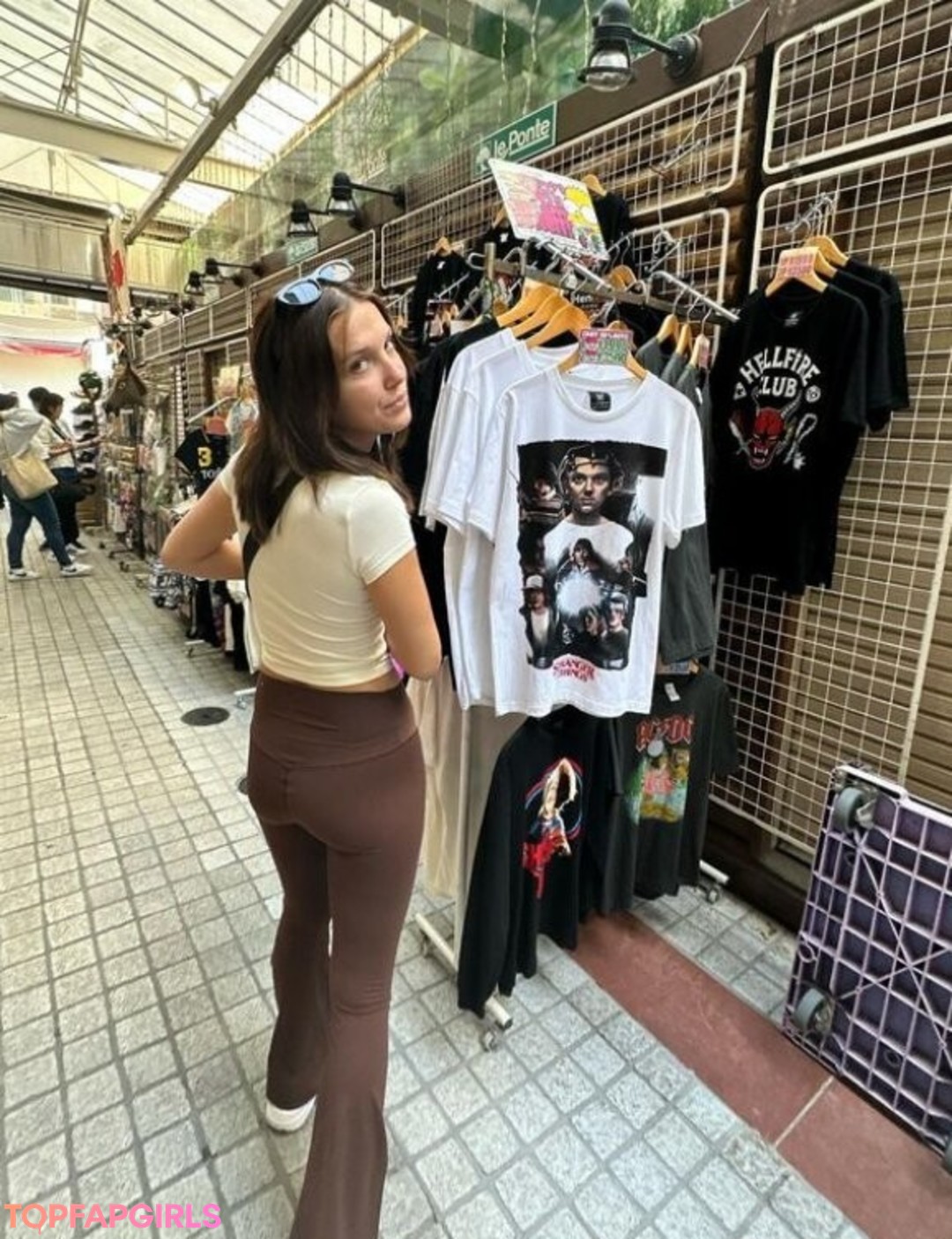 Nacktes geleaktes OnlyFans-Foto von Millie Bobby Brown #1150