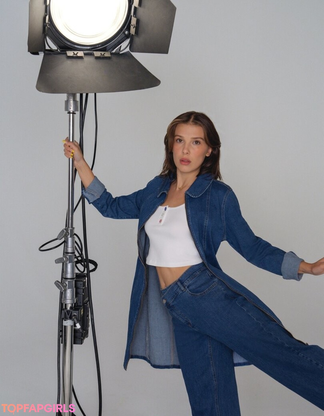 Nacktes geleaktes OnlyFans-Foto von Millie Bobby Brown #1304