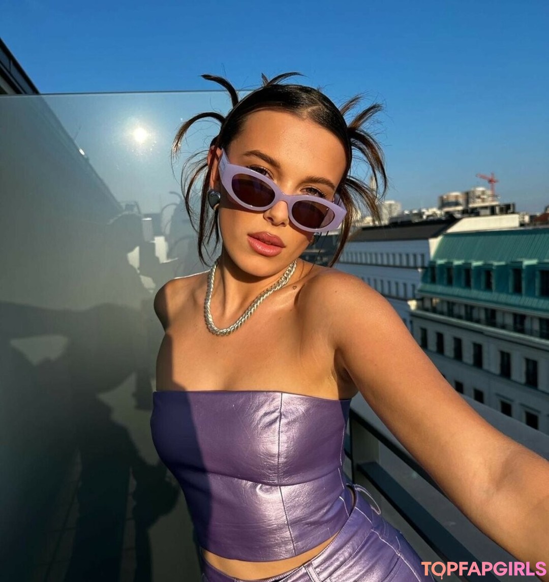 Nacktes geleaktes OnlyFans-Foto von Millie Bobby Brown #1368
