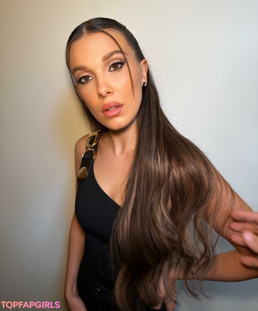 Nacktes geleaktes OnlyFans-Foto von Millie Bobby Brown #1410