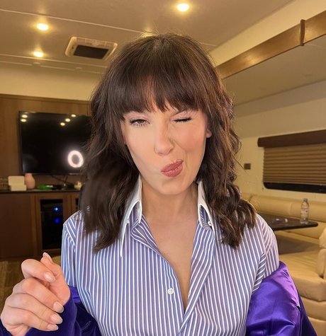 Nacktes geleaktes OnlyFans-Foto von Millie Bobby Brown