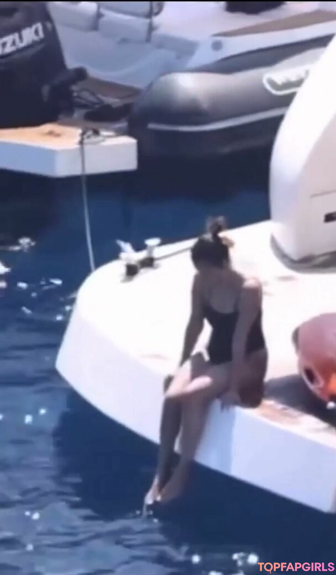 Nacktes geleaktes OnlyFans-Foto von Selena Gomez #1211