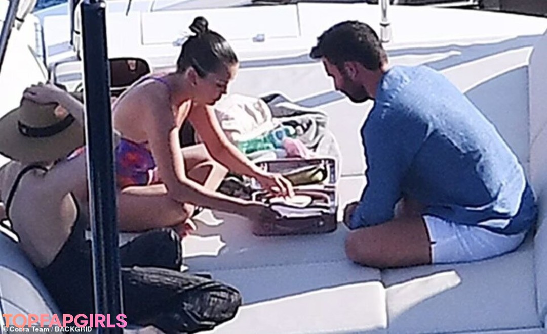 Nacktes geleaktes OnlyFans-Foto von Selena Gomez #1240