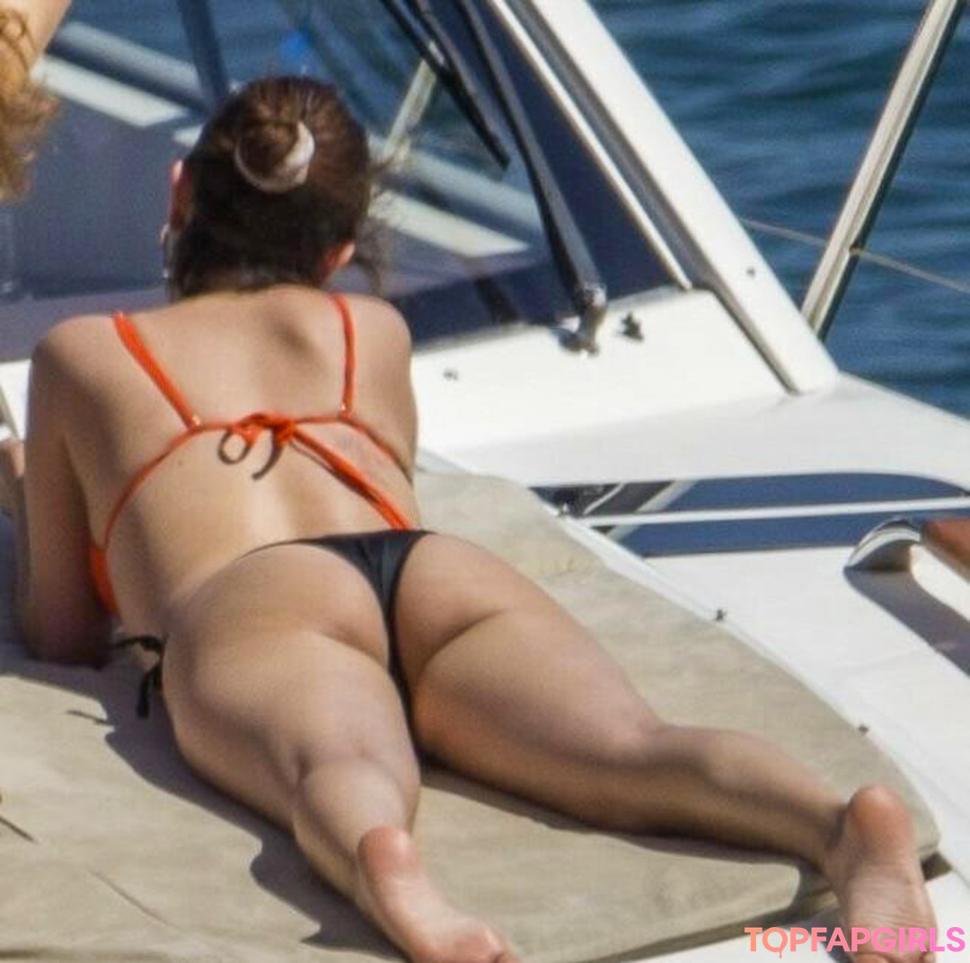 Nacktes geleaktes OnlyFans-Foto von Selena Gomez #1250