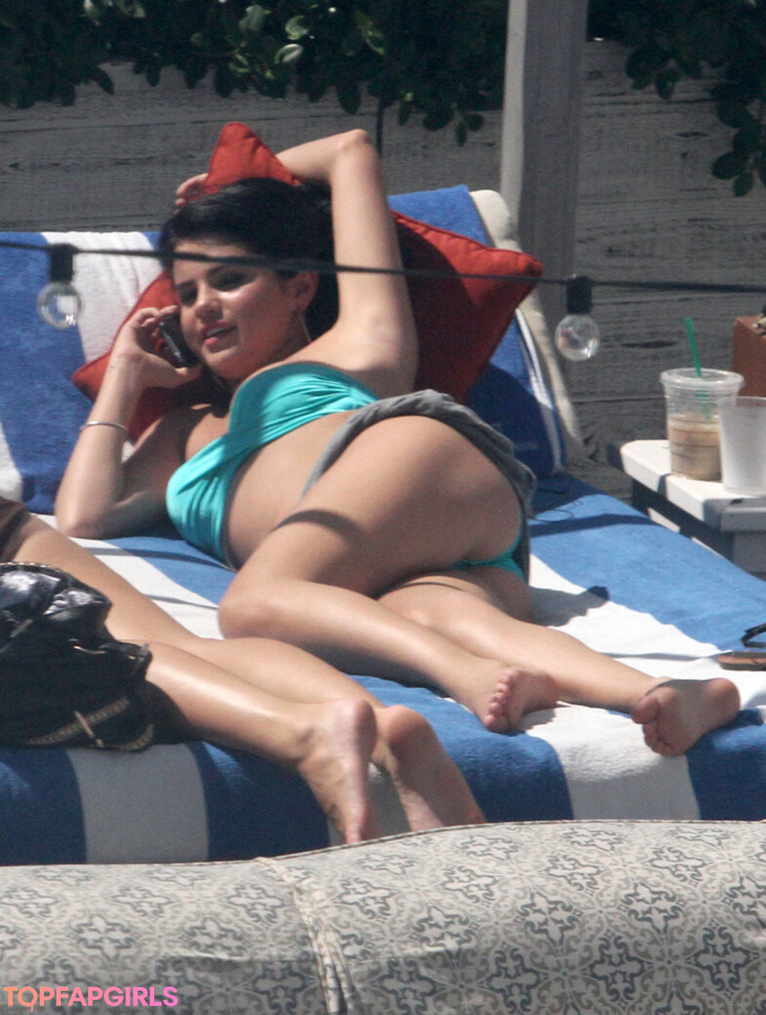 Nacktes geleaktes OnlyFans-Foto von Selena Gomez #1300