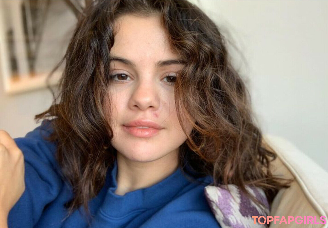 Nacktes geleaktes OnlyFans-Foto von Selena Gomez #1761