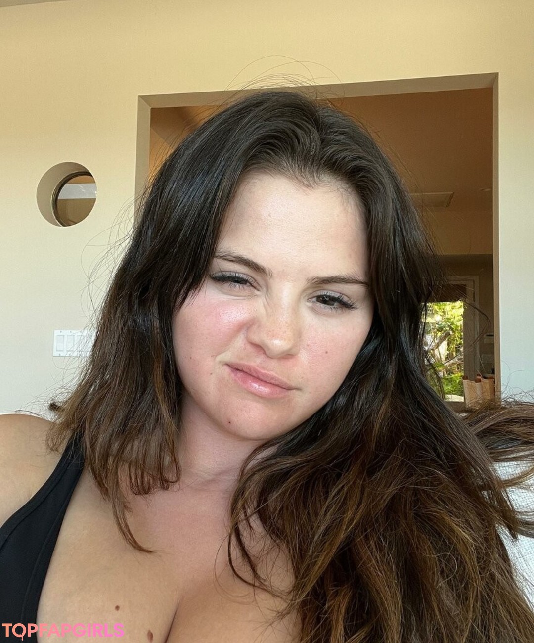 Nacktes geleaktes OnlyFans-Foto von Selena Gomez #1850
