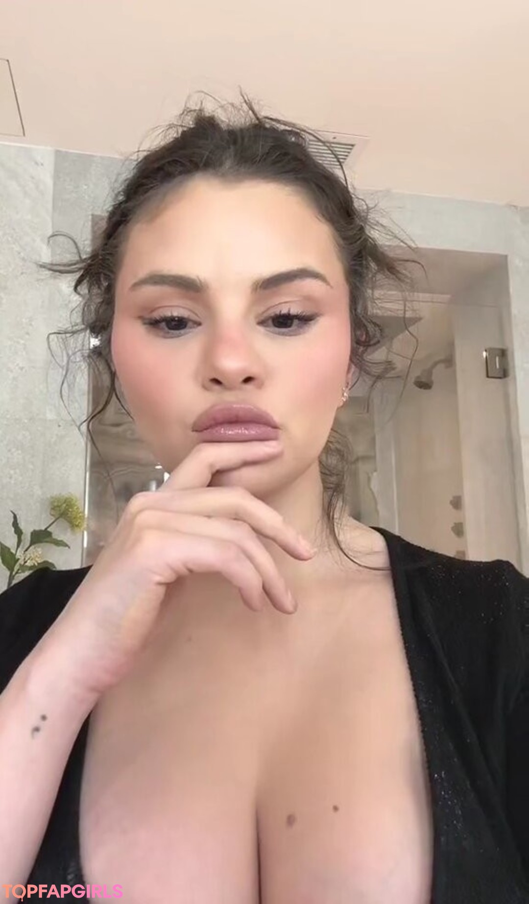 Nacktes geleaktes OnlyFans-Foto von Selena Gomez #1877