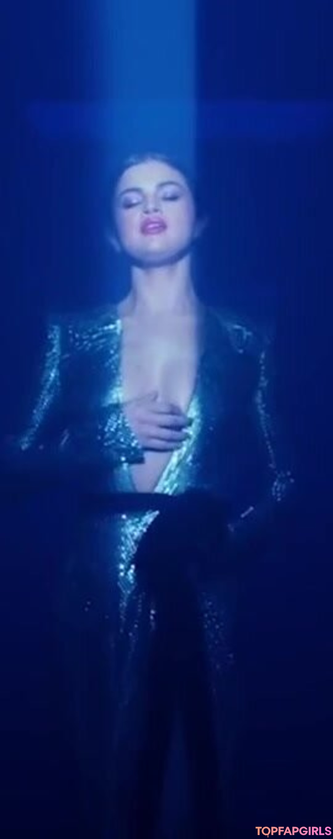 Nacktes geleaktes OnlyFans-Foto von Selena Gomez #1951