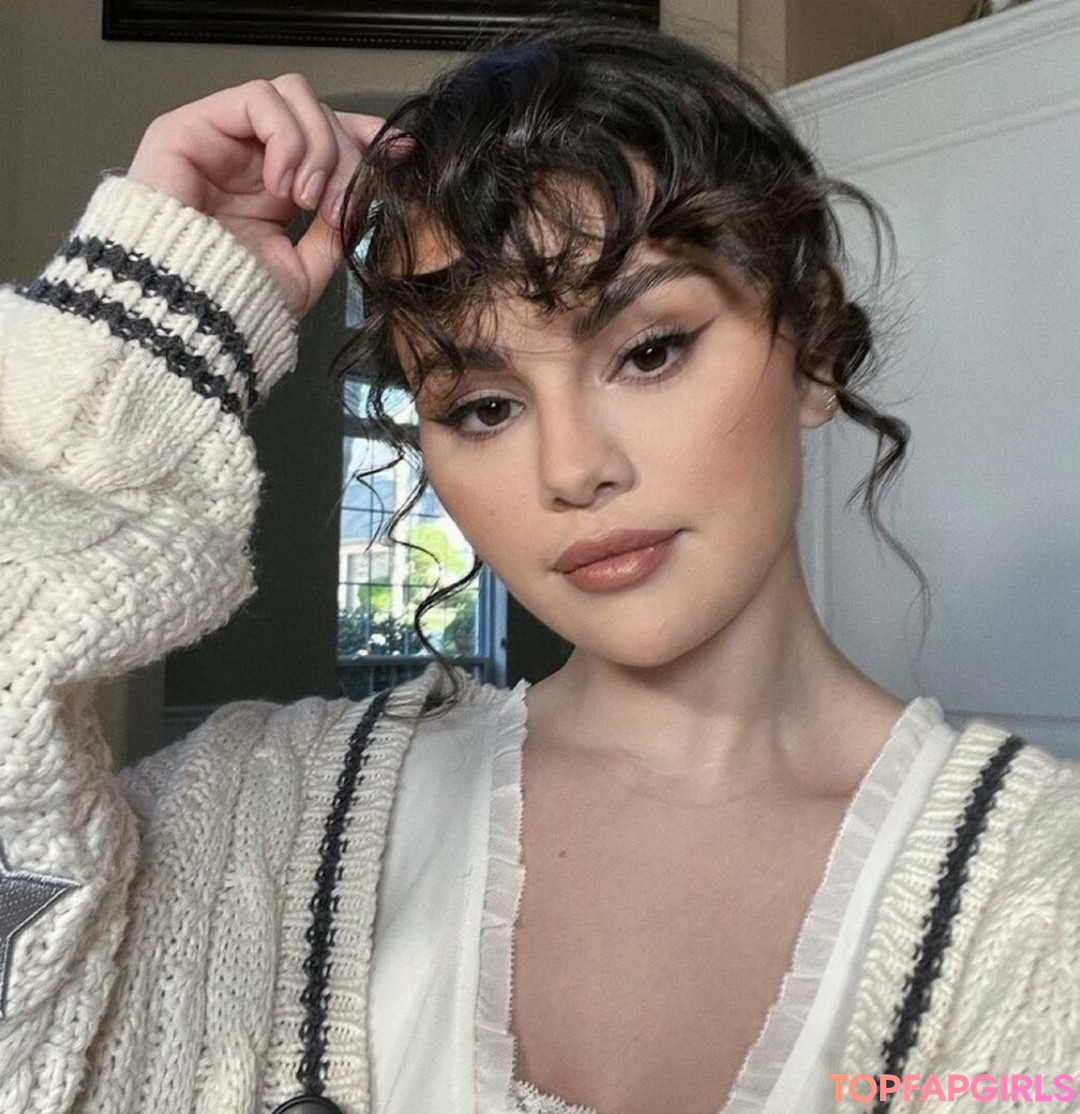 Nacktes geleaktes OnlyFans-Foto von Selena Gomez #1963