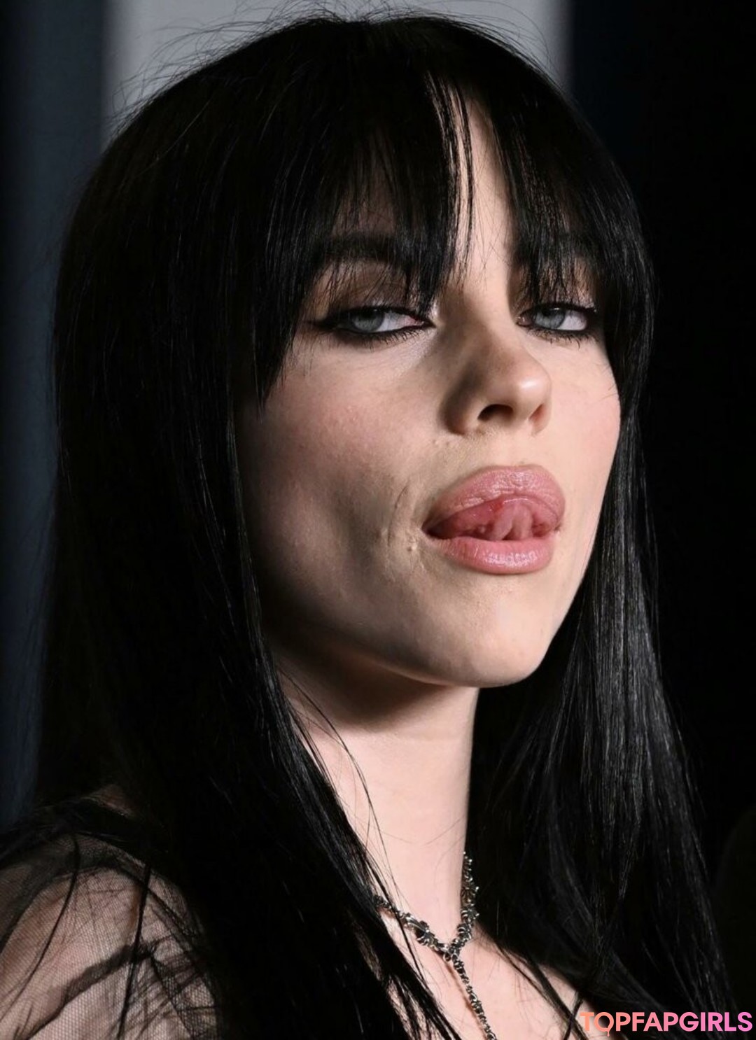 Nacktes geleaktes OnlyFans-Foto von Billie Eilish #1009