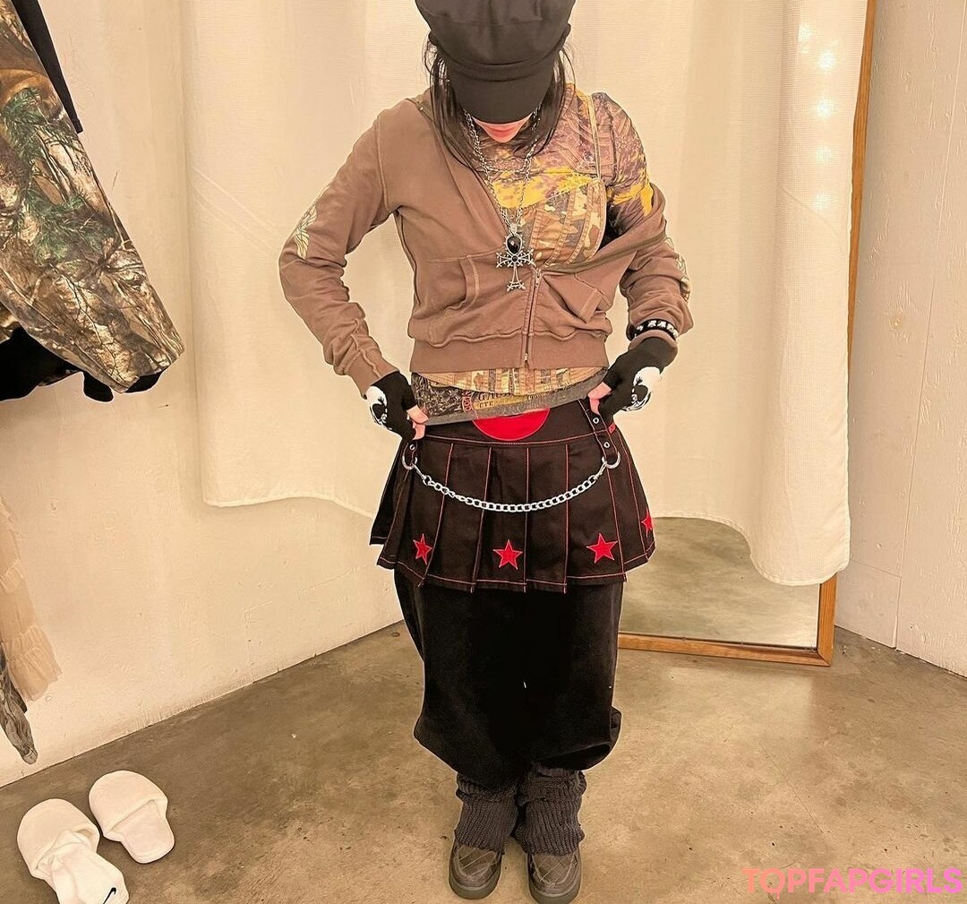 Nacktes geleaktes OnlyFans-Foto von Billie Eilish #1148