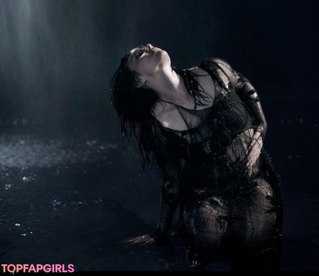 Nacktes geleaktes OnlyFans-Foto von Billie Eilish #1159