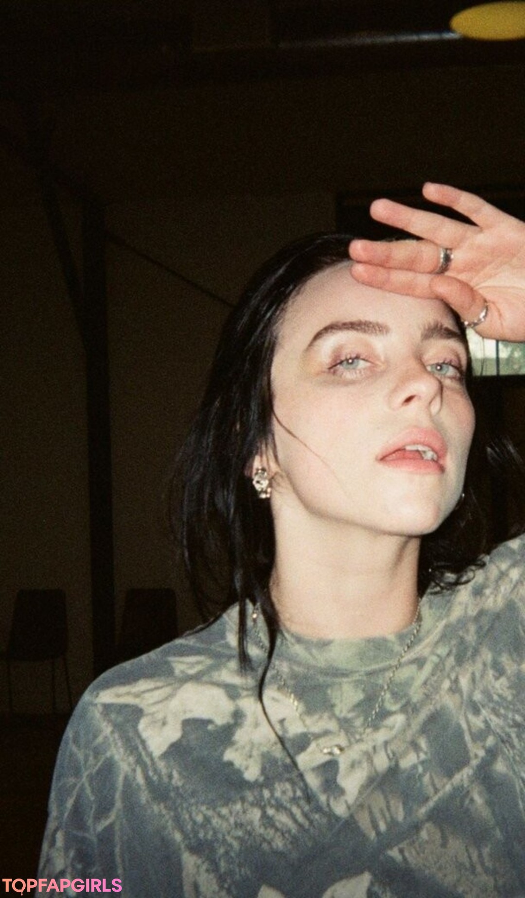 Nacktes geleaktes OnlyFans-Foto von Billie Eilish #1165