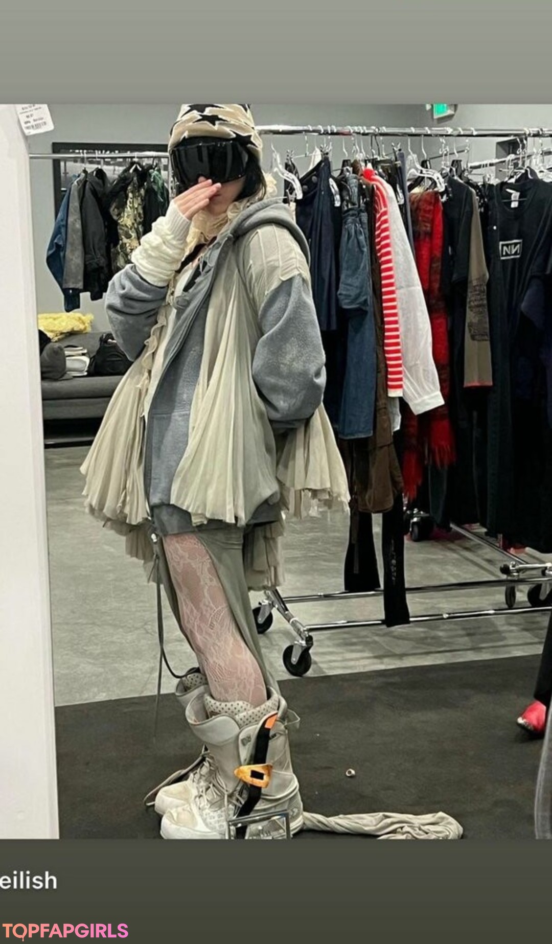 Nacktes geleaktes OnlyFans-Foto von Billie Eilish #1202
