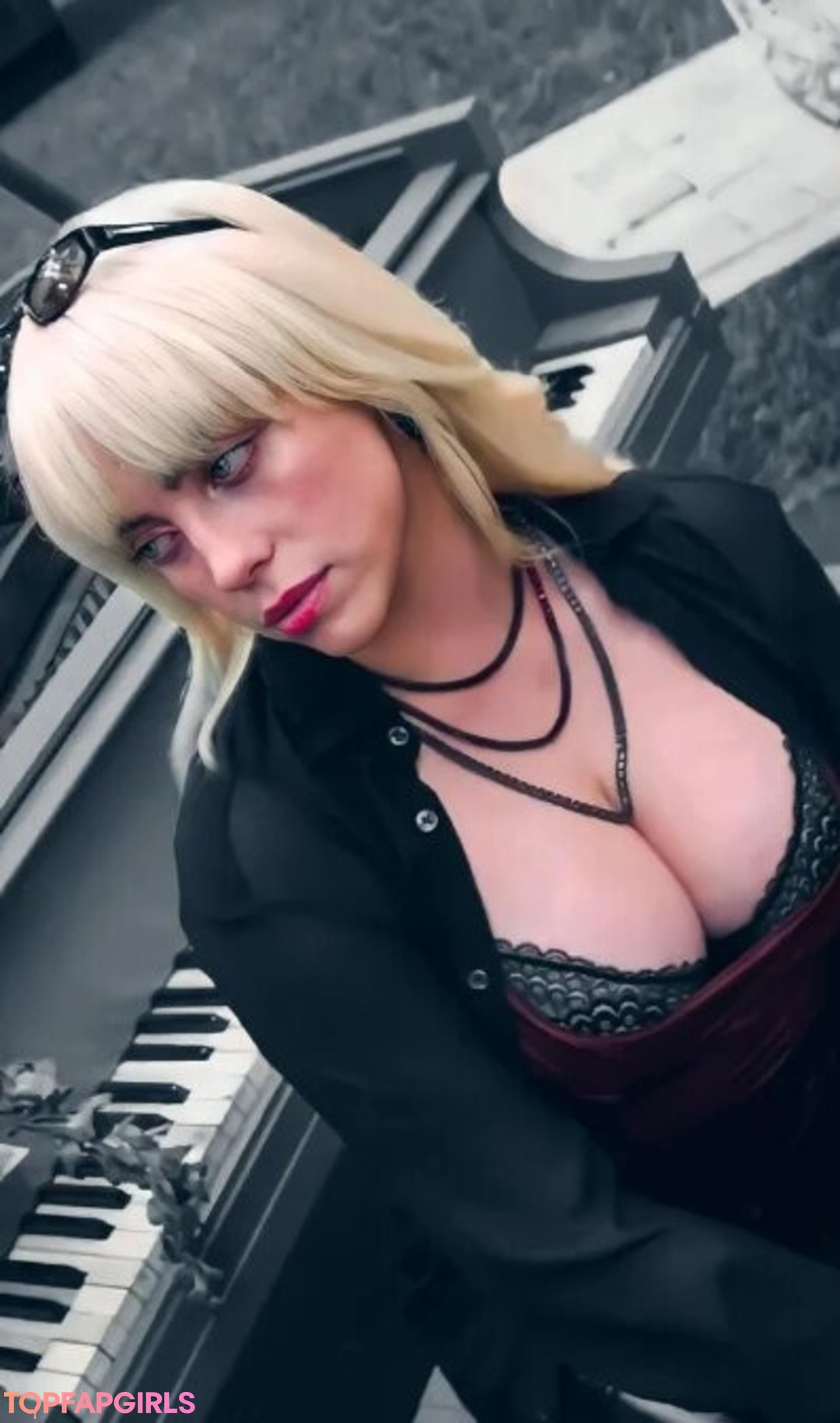 Nacktes geleaktes OnlyFans-Foto von Billie Eilish #1423