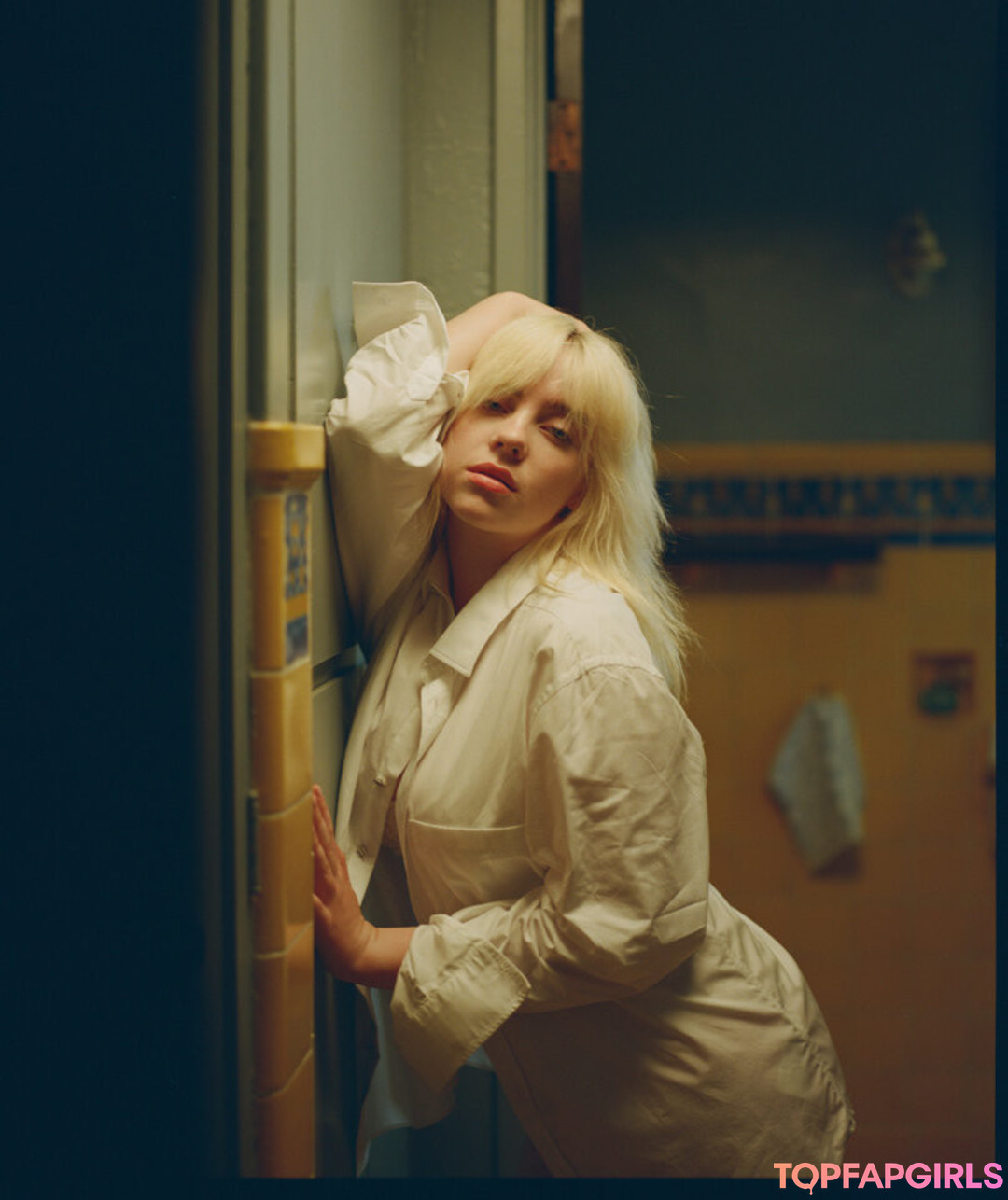 Nacktes geleaktes OnlyFans-Foto von Billie Eilish #1503