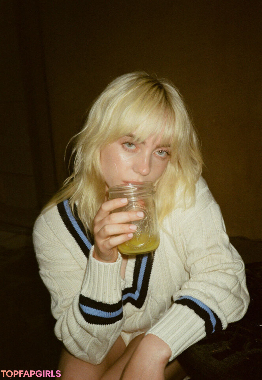Nacktes geleaktes OnlyFans-Foto von Billie Eilish #1520