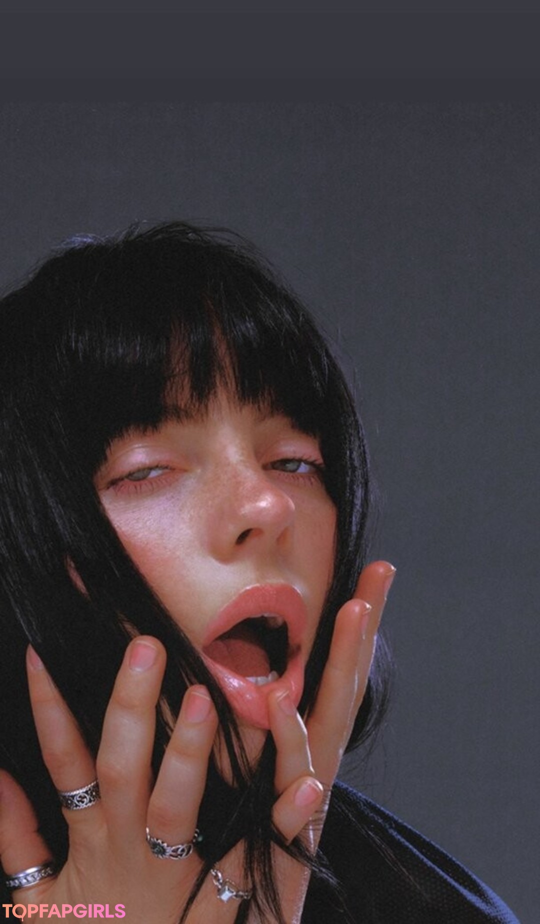 Nacktes geleaktes OnlyFans-Foto von Billie Eilish #1635
