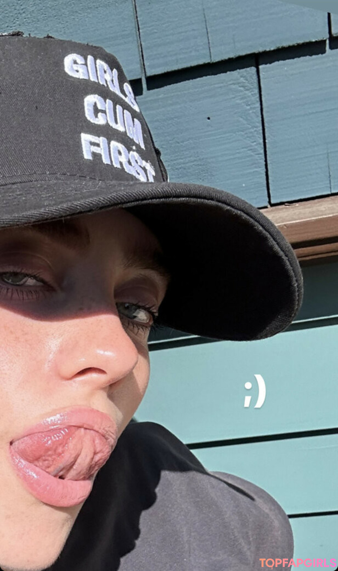 Nacktes geleaktes OnlyFans-Foto von Billie Eilish #1649