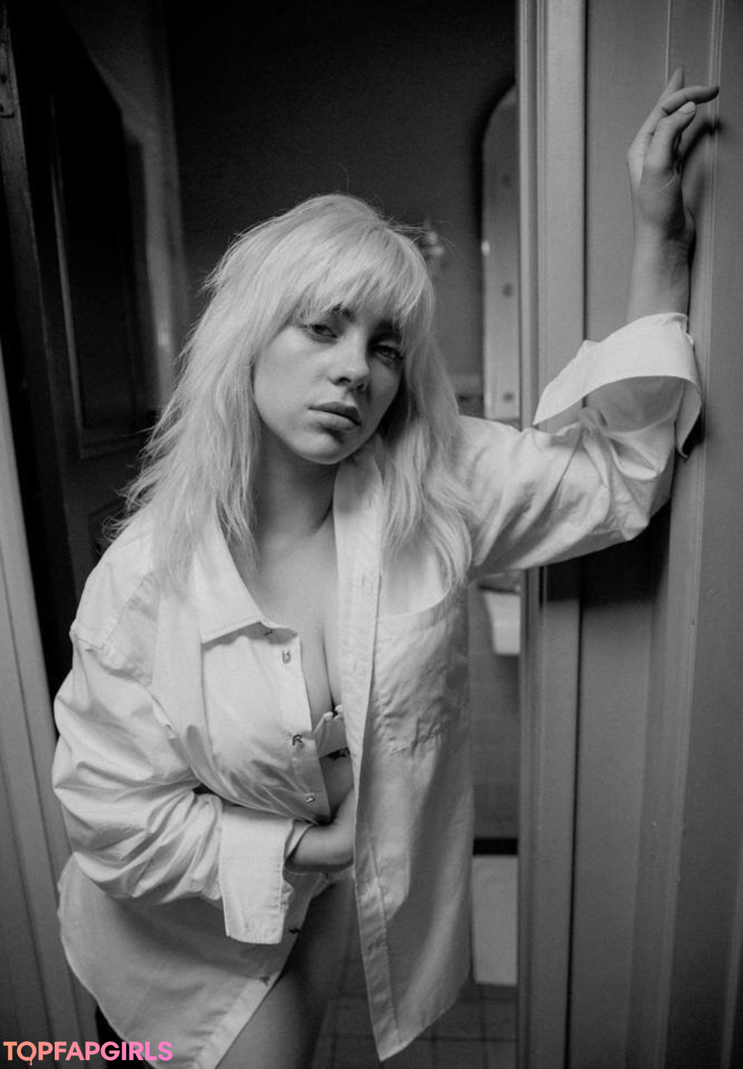 Nacktes geleaktes OnlyFans-Foto von Billie Eilish #1652