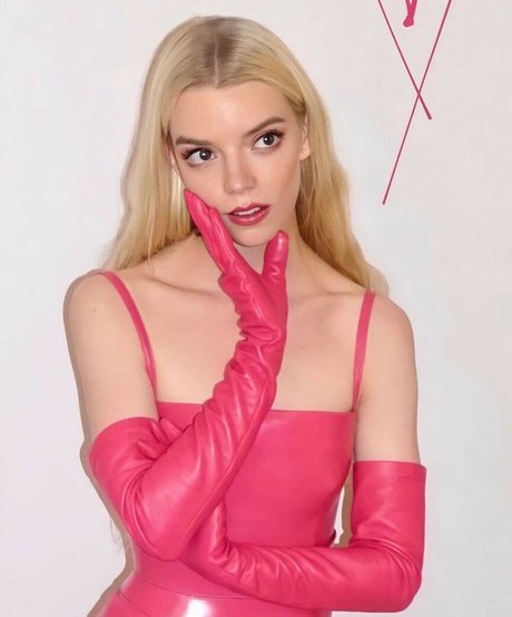 Nacktes geleaktes OnlyFans-Foto von Anya Taylorjoy