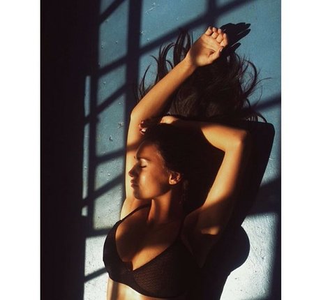 Nacktes geleaktes OnlyFans-Foto von Clelia Theodorou