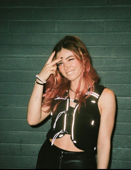 Chrissy Costanza