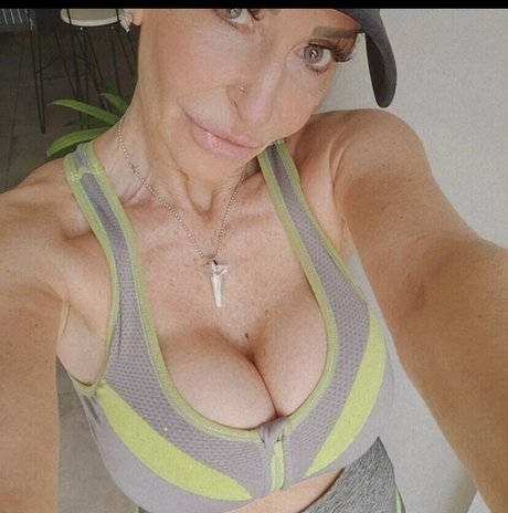 Nacktes geleaktes OnlyFans-Foto von Marina Salazar